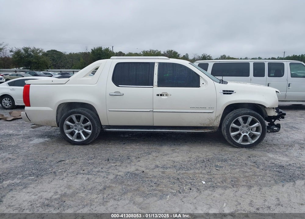 2010 CADILLAC ESCALADE VIN: 3GYVKLEF8AG285021