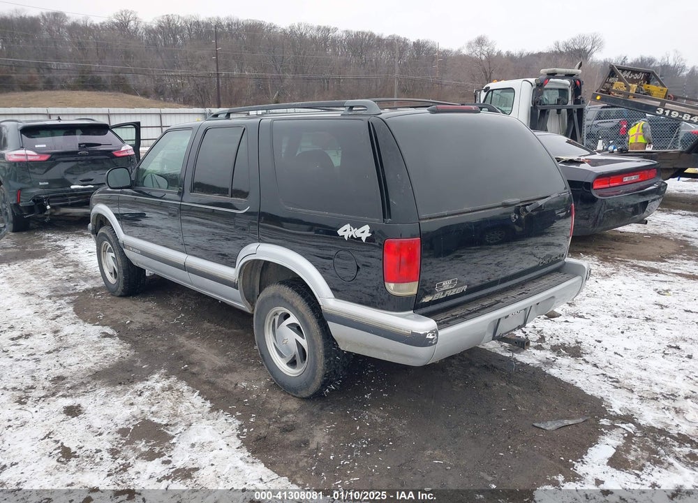 1996 CHEVROLET BLAZER VIN: 1GNDT13W0T2160250