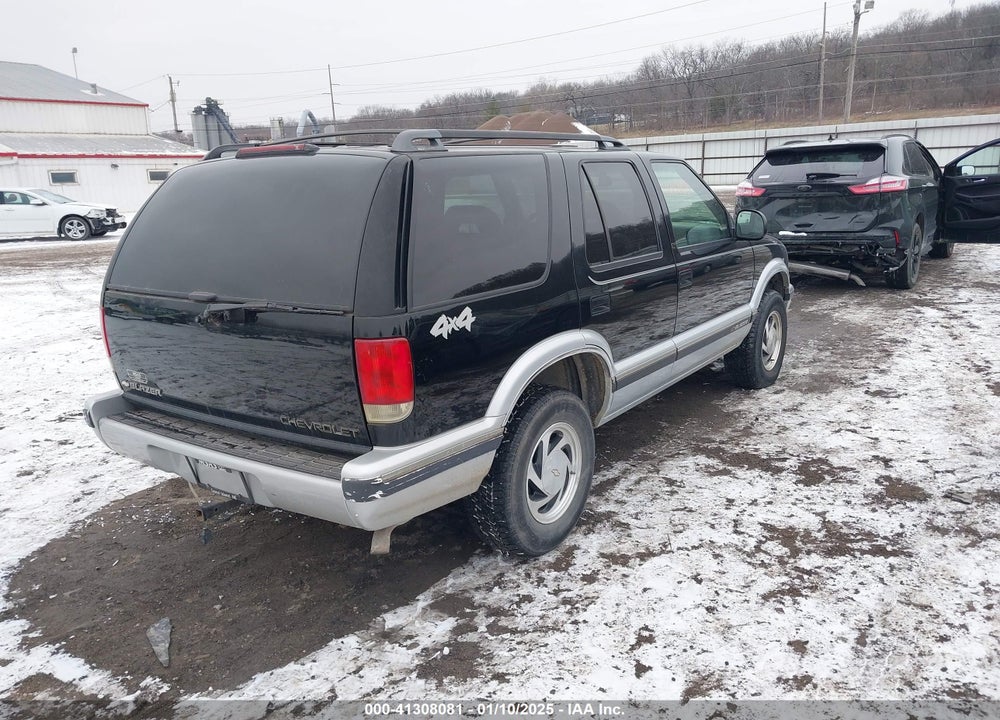 1996 CHEVROLET BLAZER VIN: 1GNDT13W0T2160250