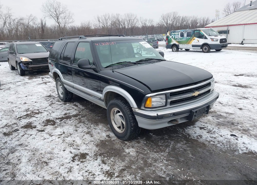 1996 CHEVROLET BLAZER VIN: 1GNDT13W0T2160250