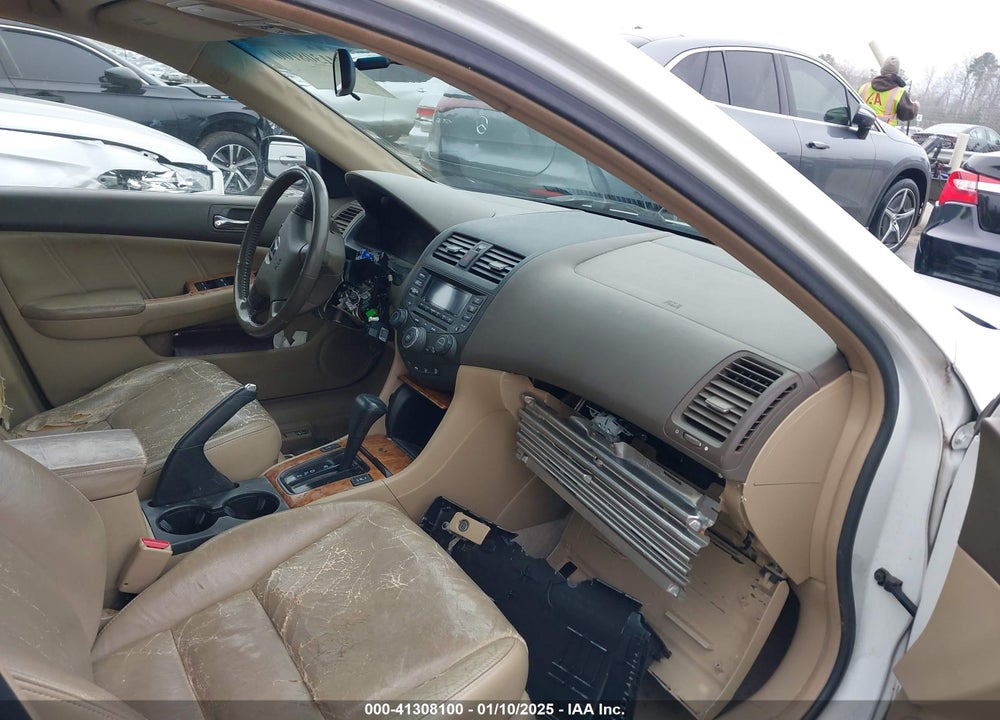 2004 HONDA ACCORD 3.0 EX VIN: 1HGCM66584A053232