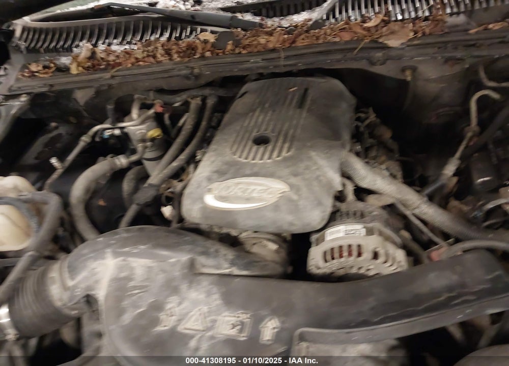 2004 CHEVROLET TAHOE LS VIN: 1GNEK13Z34J238495