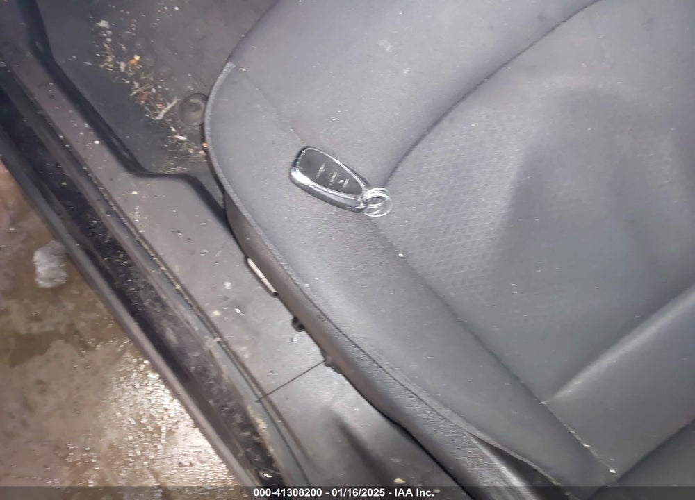 2017 CHEVROLET MALIBU VIN: 1G1ZE5ST1HF199817