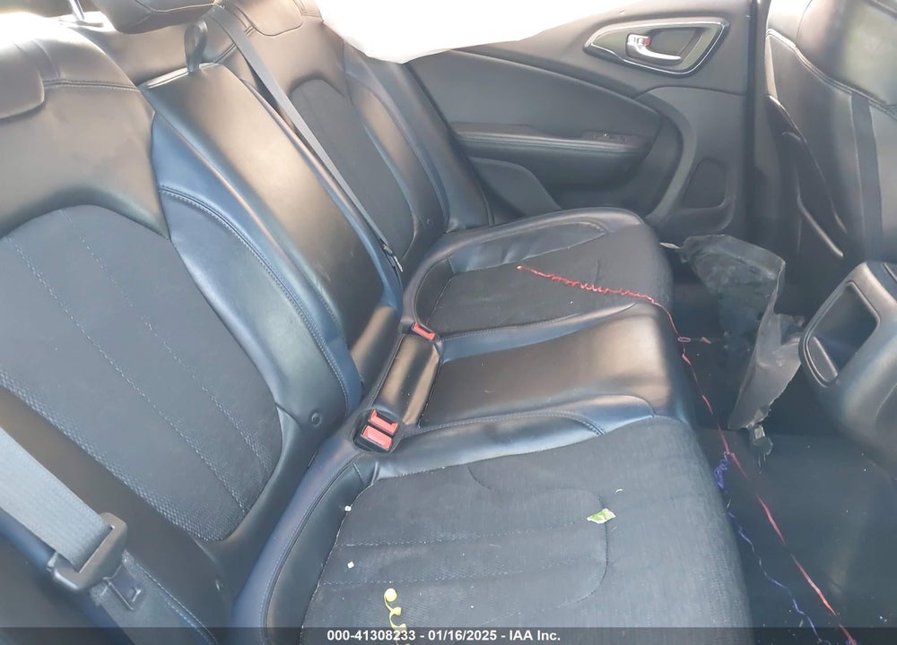 2015 CHRYSLER 200 VIN: 1C3CCCBB1FN585160