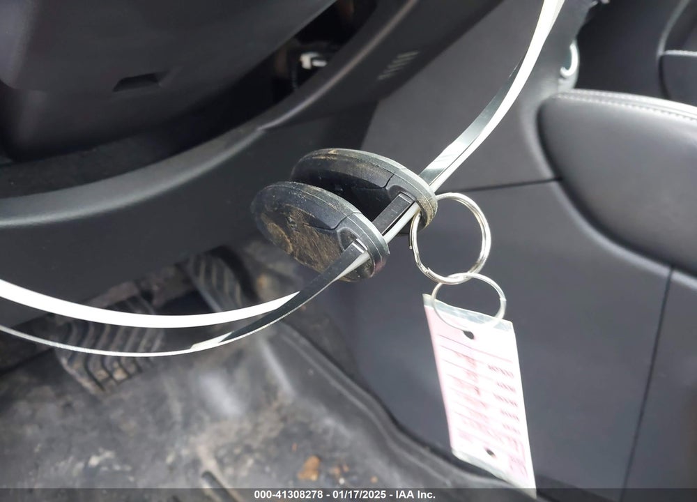 2019 NISSAN KICKS SR VIN: 3N1CP5CU1KL514694