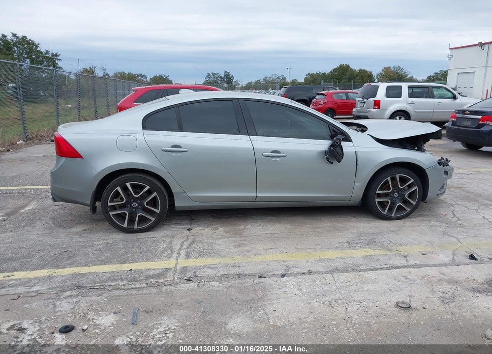 2018 VOLVO S60 VIN: YV126MFL9J2453341