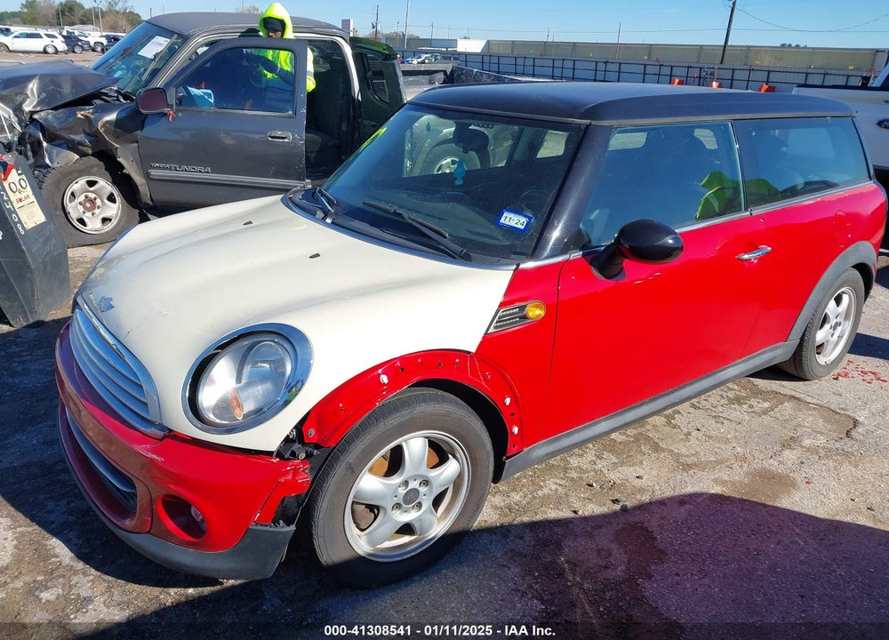 2012 MINI COOPER CLUBMAN VIN: WMWZF3C55CT190456