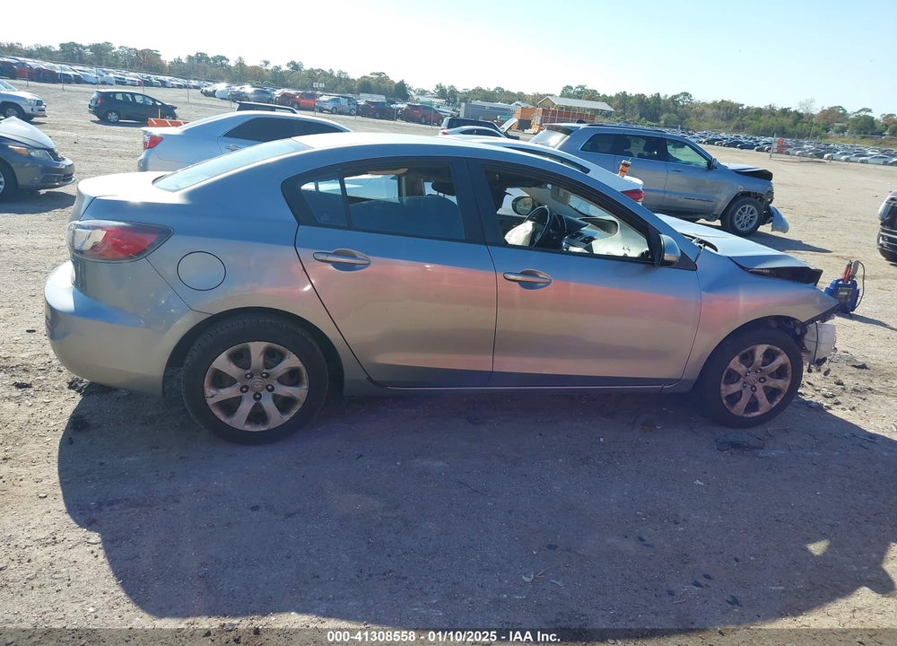 2013 MAZDA 3 VIN: JM1BL1U89D1708401