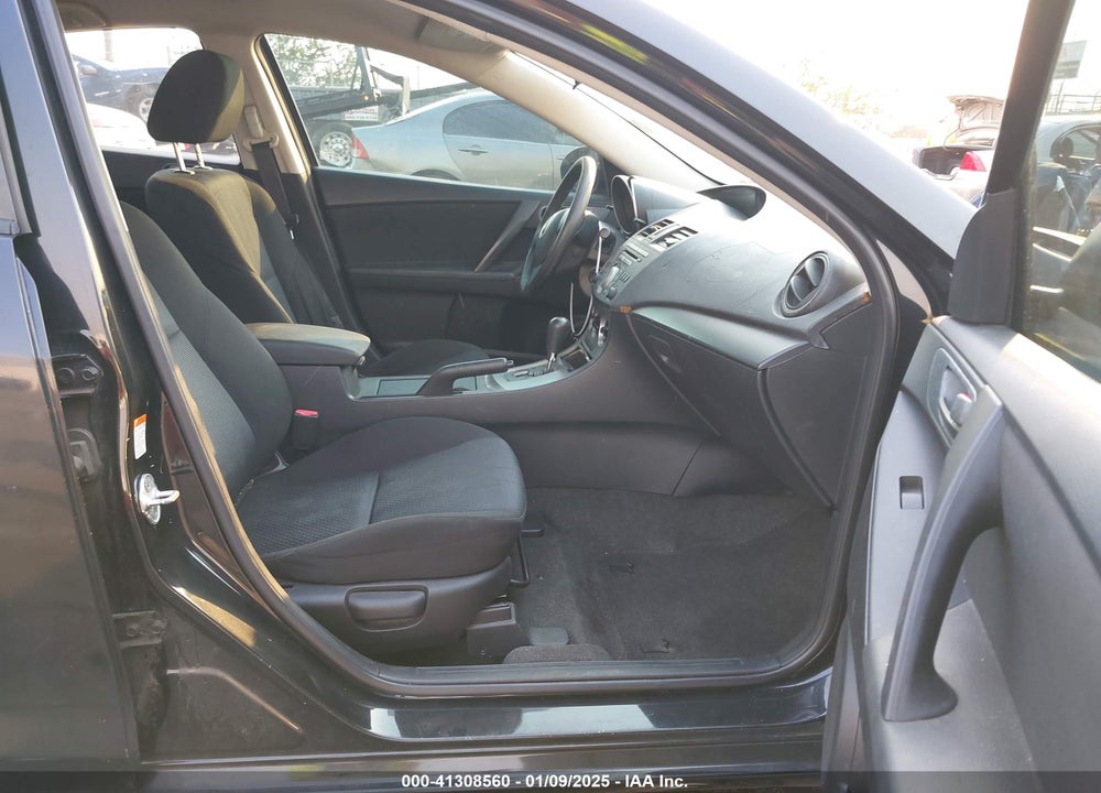 2010 MAZDA 3 I SPORT VIN: JM1BL1SF2A1202762