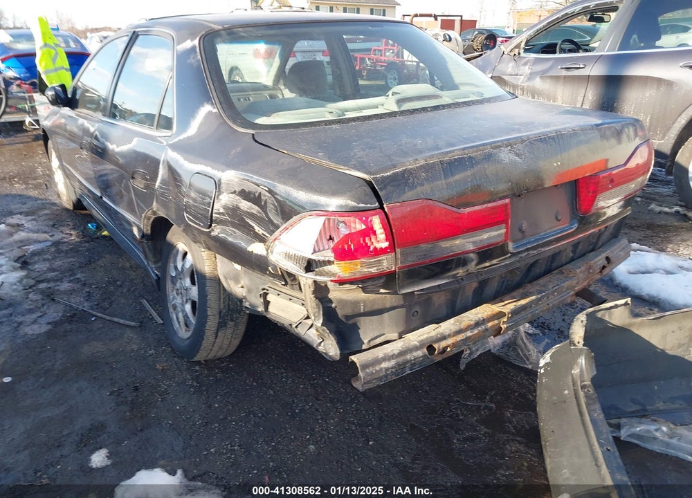 2001 HONDA ACCORD 2.3 EX VIN: 1HGCG566X1A052802