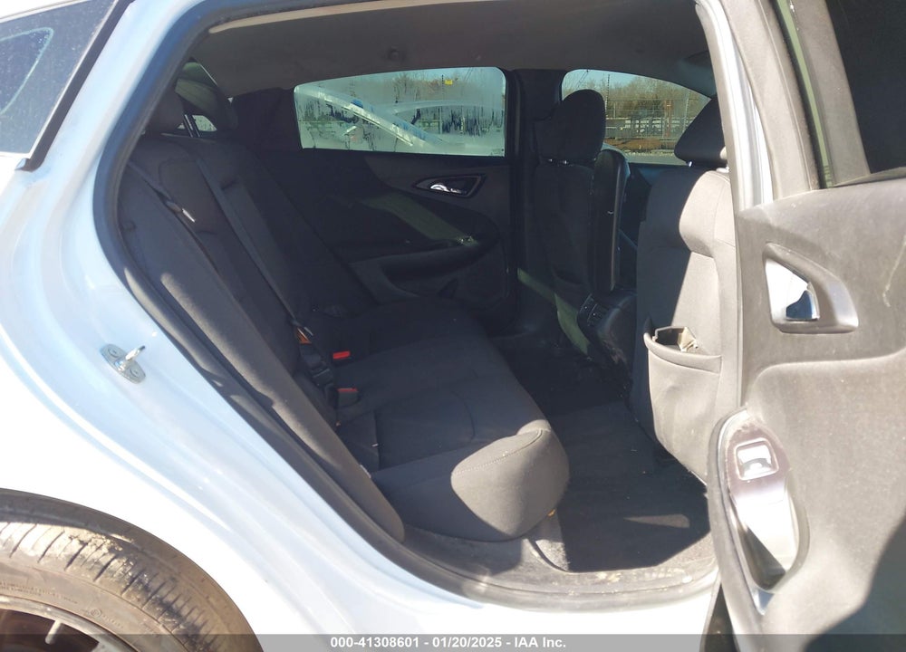 2018 CHEVROLET MALIBU VIN: 1G1ZD5ST2JF257183