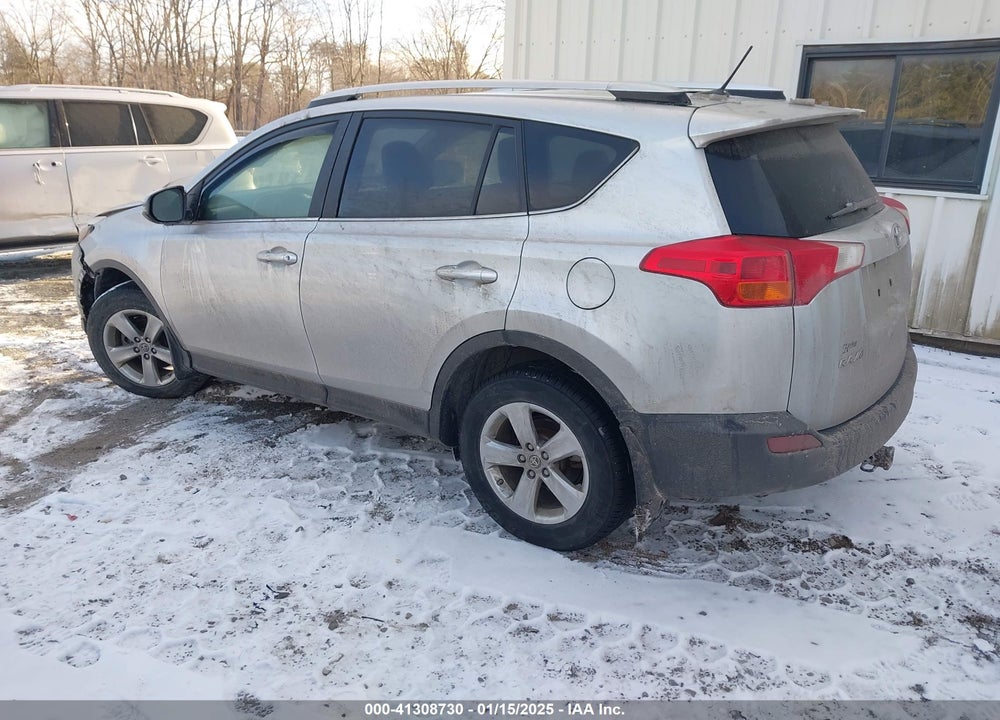 2015 TOYOTA RAV4 XLE VIN: JTMRFREV5FJ046893