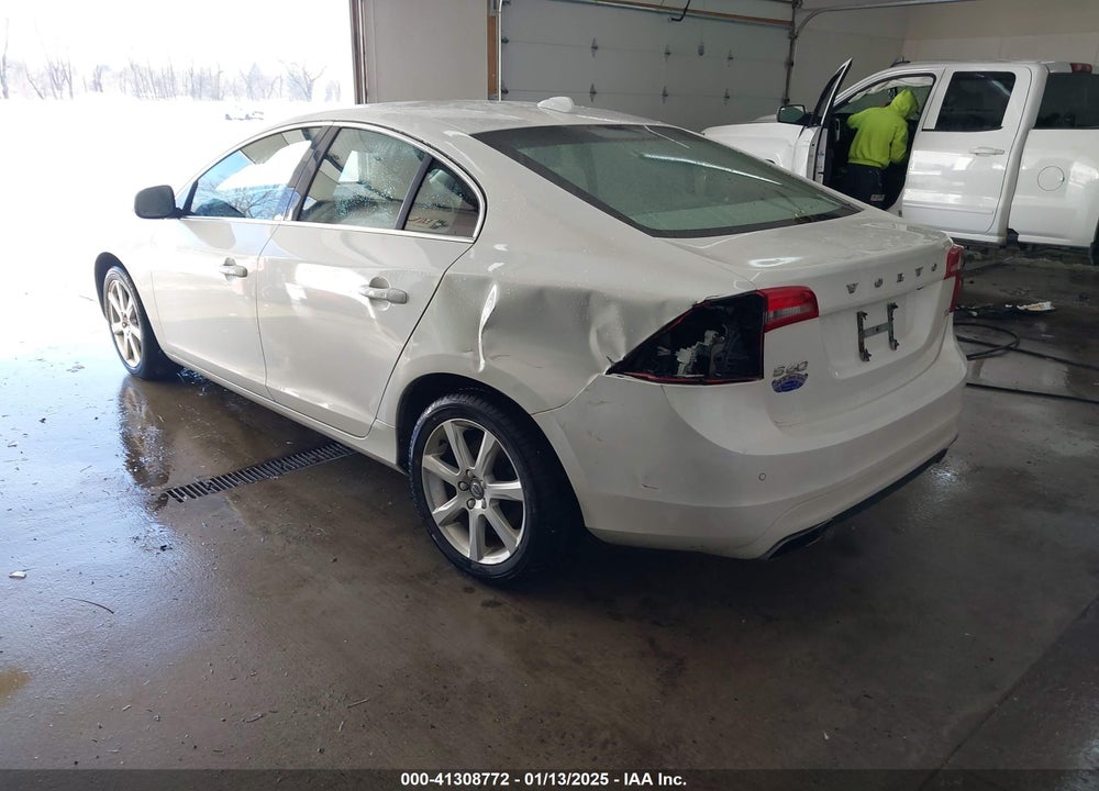 2016 VOLVO S60 VIN: YV126MFKXG2410966