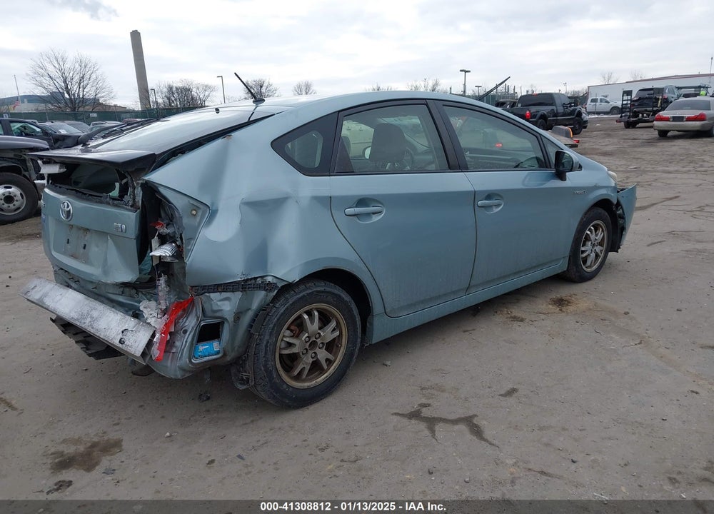 2013 TOYOTA PRIUS TWO VIN: JTDKN3DUXD1693068