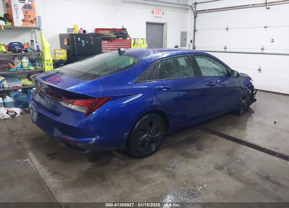 2022 HYUNDAI ELANTRA VIN: KMHLS4AGXNU233776