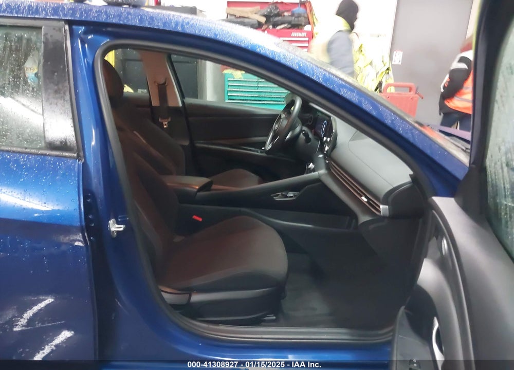 2022 HYUNDAI ELANTRA VIN: KMHLS4AGXNU233776
