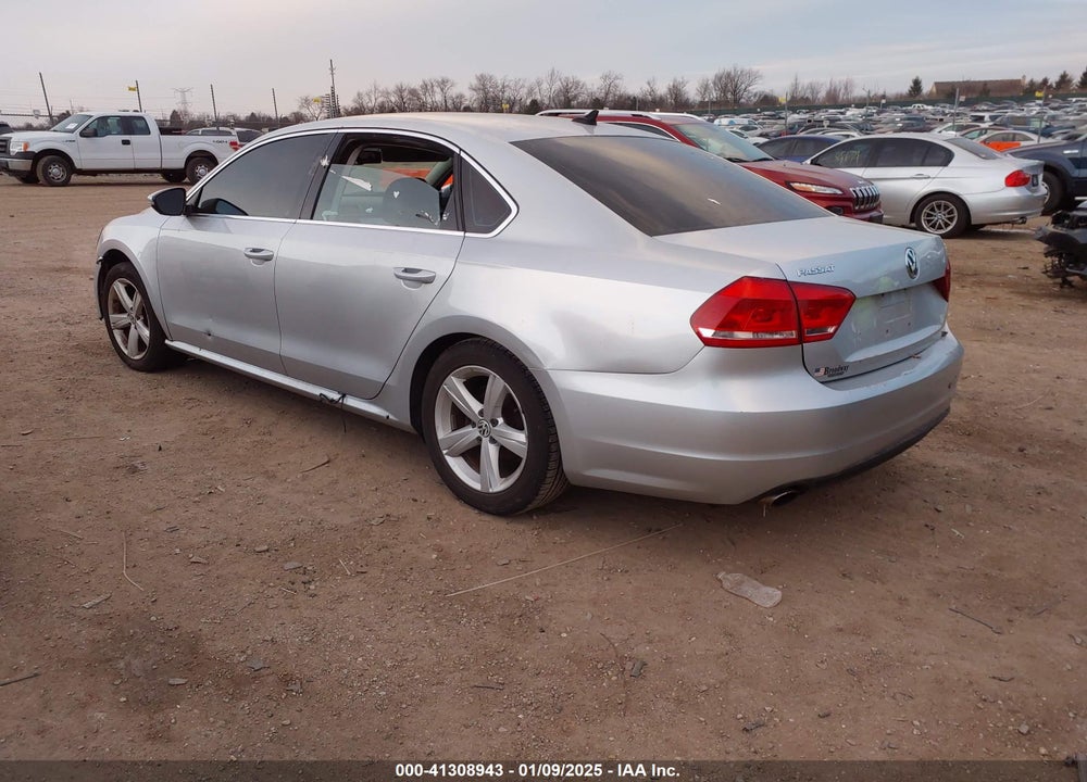 2012 VOLKSWAGEN PASSAT 2.5L SE VIN: 1VWBP7A39CC021757