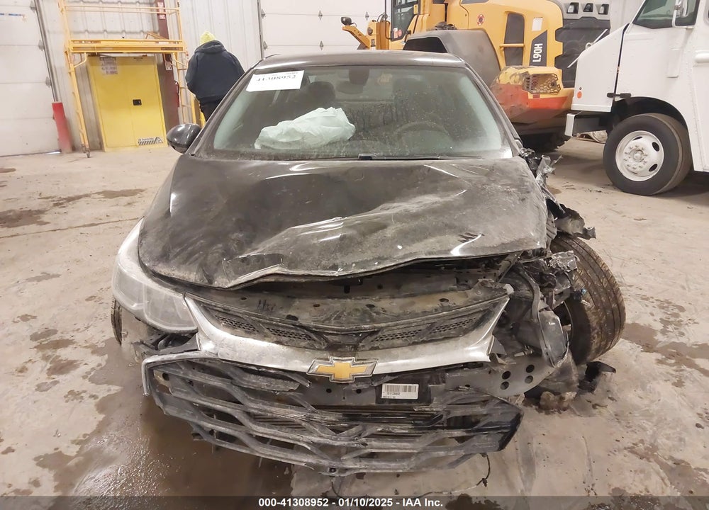 2019 CHEVROLET CRUZE LS VIN: 1G1BC5SM0K7144132