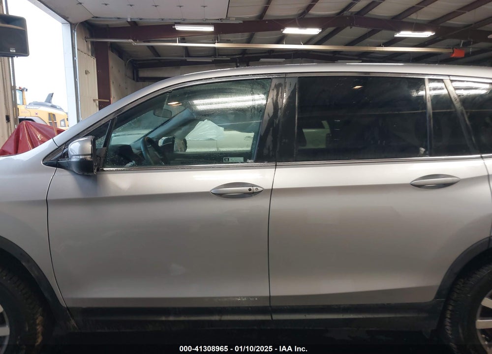 2019 HONDA PILOT EX VIN: 5FNYF6H3XKB004175