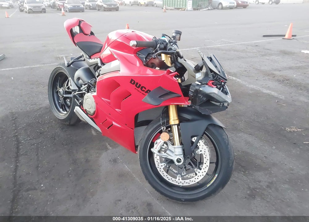 2024 DUCATI PANIGALE V4S VIN: ZDMDAGWW6RB009942