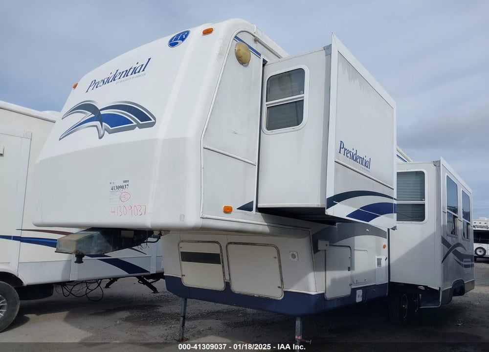 2001 HOLIDAY RAMBLER PRESIDENTIAL TRAVEL TRAILER VIN: 1KB311J241E120815
