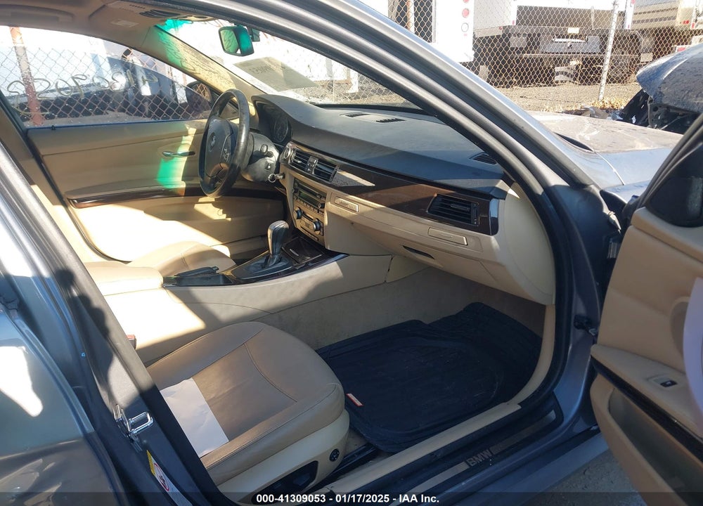 2009 BMW 328 VIN: WBAPK53579A511075