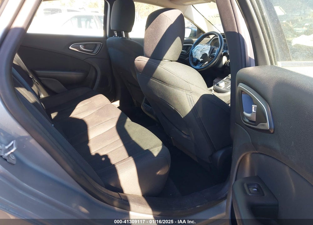 2016 CHRYSLER 200 VIN: 1C3CCCAB9GN107779