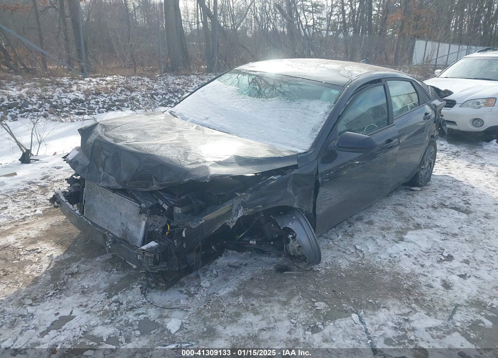 2024 HYUNDAI ELANTRA VIN: KMHLM4DG3RU727957