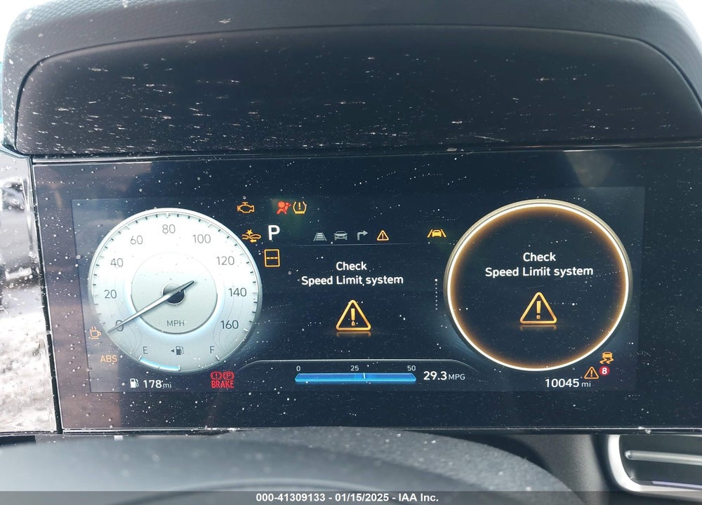 2024 HYUNDAI ELANTRA VIN: KMHLM4DG3RU727957