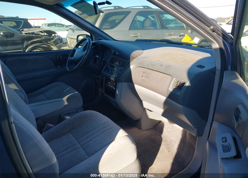 1998 TOYOTA SIENNA VIN: 4T3ZF13C7WU041182