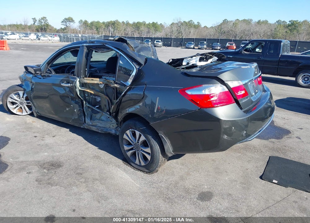2013 HONDA ACCORD SDN VIN: 1HGCR2F32DA211170
