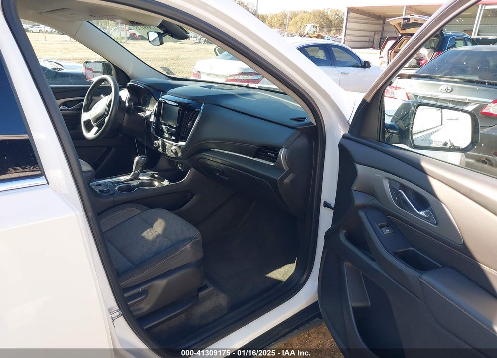 2019 CHEVROLET TRAVERSE LS VIN: 1GNERFKW6KJ269768