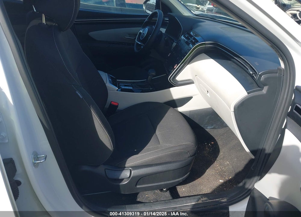 2024 HYUNDAI TUCSON SEL VIN: 5NMJBCDE0RH298407