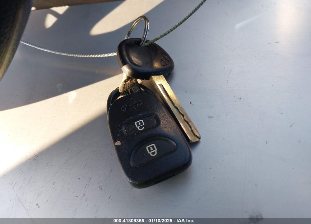 2014 HYUNDAI ACCENT GS VIN: KMHCT5AE6EU165199