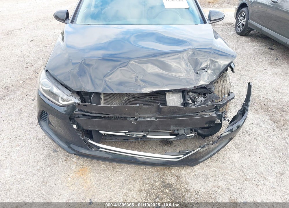 2017 HYUNDAI ELANTRA VIN: 5NPD74LF3HH187236