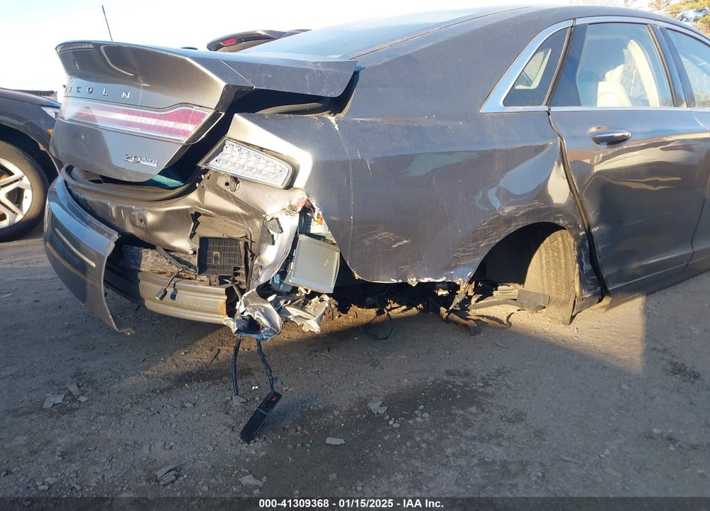 2014 LINCOLN MKZ VIN: 3LN6L2J99ER823846