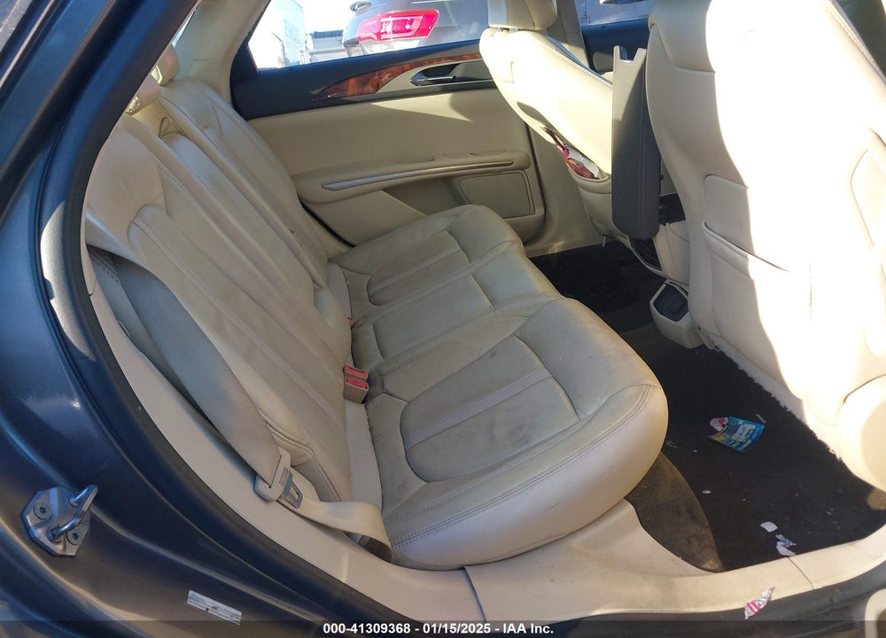 2014 LINCOLN MKZ VIN: 3LN6L2J99ER823846