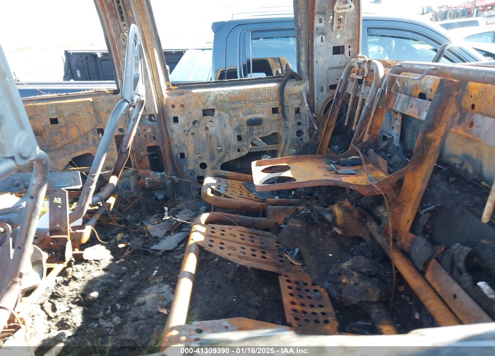 2005 FORD SUPER DUTY F-350 SRW VIN: 1FTWW31P15EA78433
