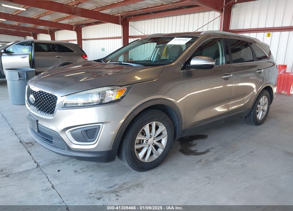 2017 KIA SORENTO 3.3L LX VIN: 5XYPG4A5XHG229433