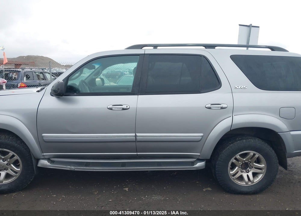 2005 TOYOTA SEQUOIA SR5 V8 VIN: 5TDBT44A65S237249