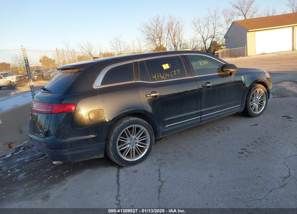 2015 LINCOLN MKT VIN: 2LMHJ5AT8FBL00981