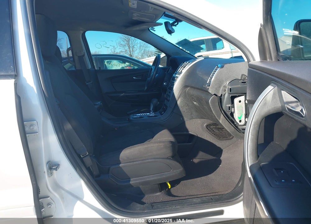2011 GMC ACADIA VIN: 1GKKVNED4BJ256095