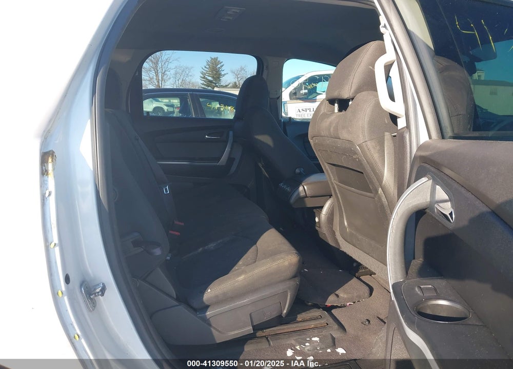 2011 GMC ACADIA VIN: 1GKKVNED4BJ256095