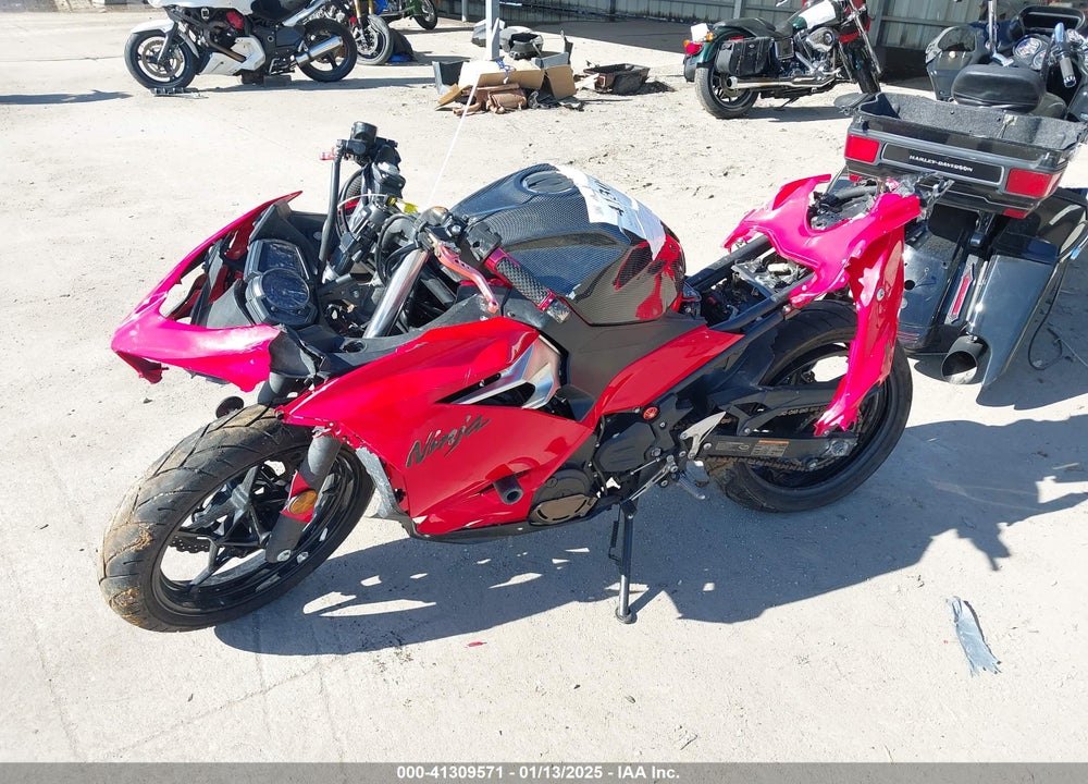 2021 KAWASAKI EX400 VIN: JKAEXKH11MDAB4877