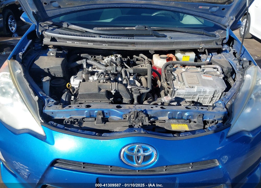2012 TOYOTA PRIUS C VIN: JTDKDTB31C1023971