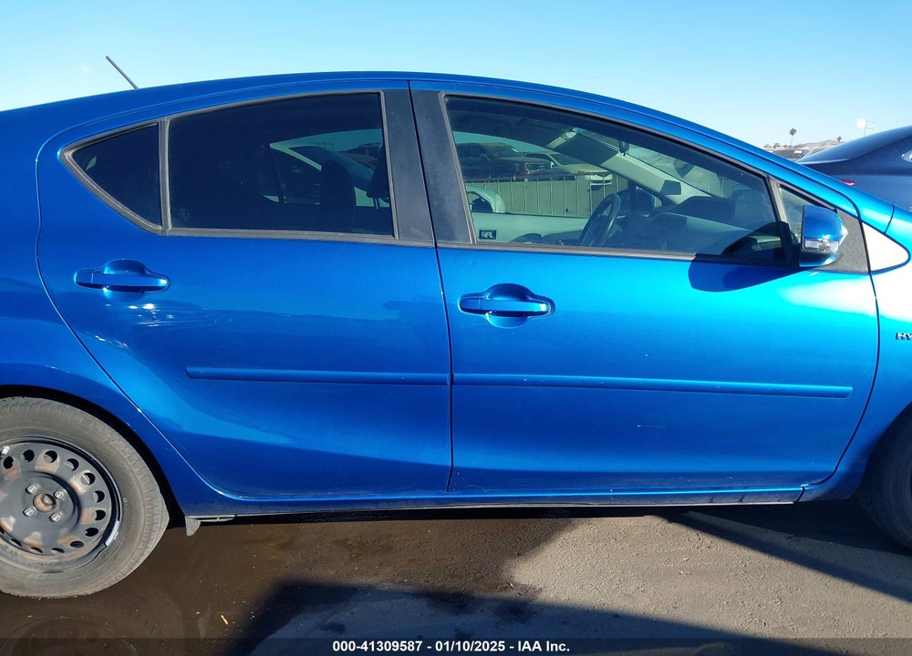 2012 TOYOTA PRIUS C VIN: JTDKDTB31C1023971