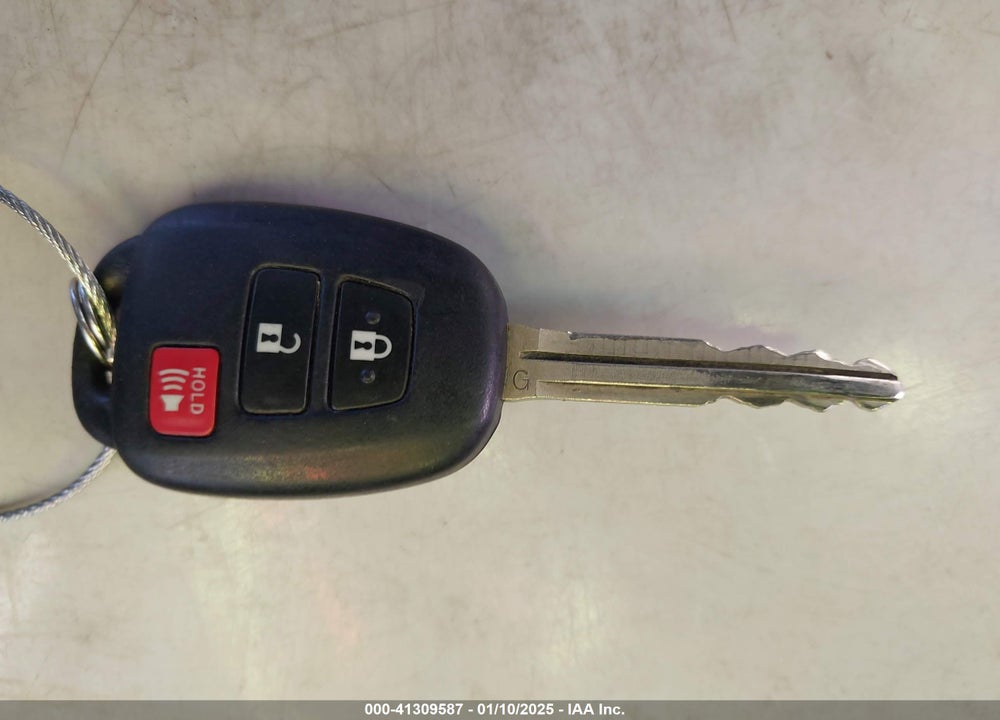 2012 TOYOTA PRIUS C VIN: JTDKDTB31C1023971
