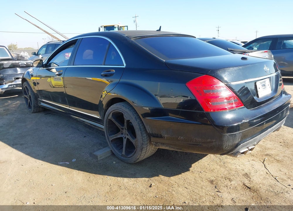 2007 MERCEDES-BENZ S 550 VIN: WDDNG71X27A038751