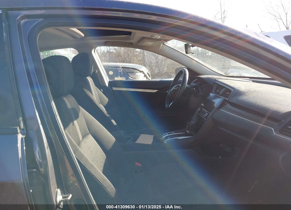 2019 HONDA CIVIC VIN: 19XFC1F30KE001927