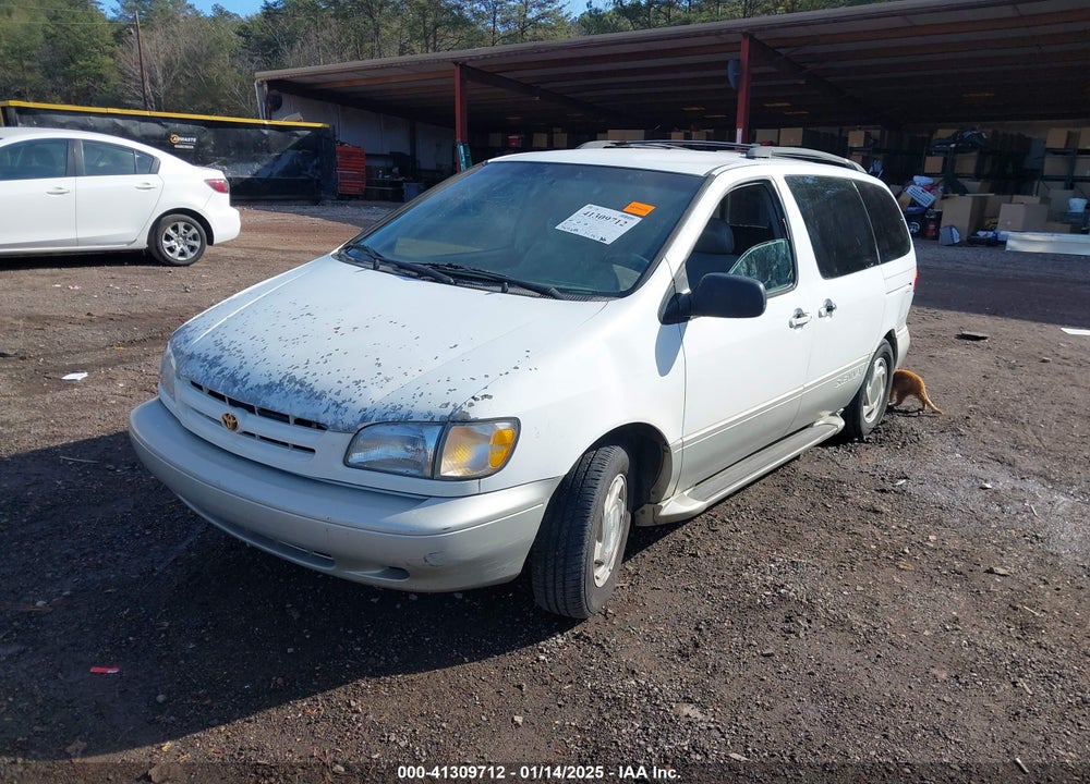 1999 TOYOTA SIENNA XLE VIN: 4T3ZF13C5XU161001